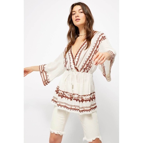 Free People Tops - Free People Peplum Top Women Medium Cream Embroidered Bell Sleeve V-Neck Boho